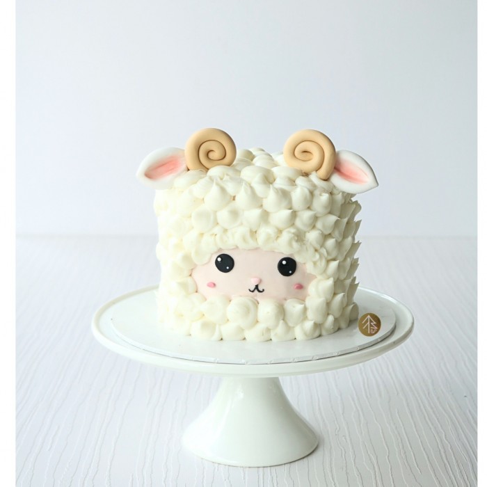 Little Sheep Cake 4"