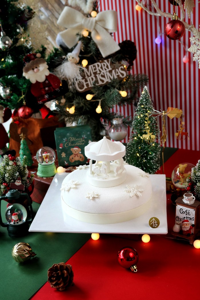 Mont Blanc Christmas Carousel Entremet Cake